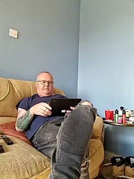 FriendlyDave online show from March 16, 11:49 am