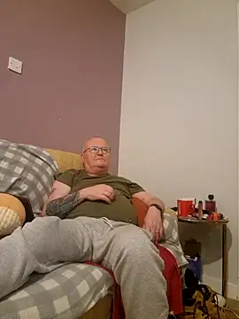 FriendlyDave online show from February 26, 9:53 pm