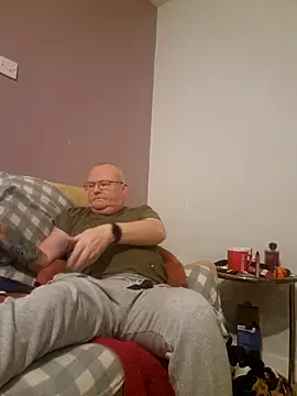 FriendlyDave online show from February 26, 5:13 am