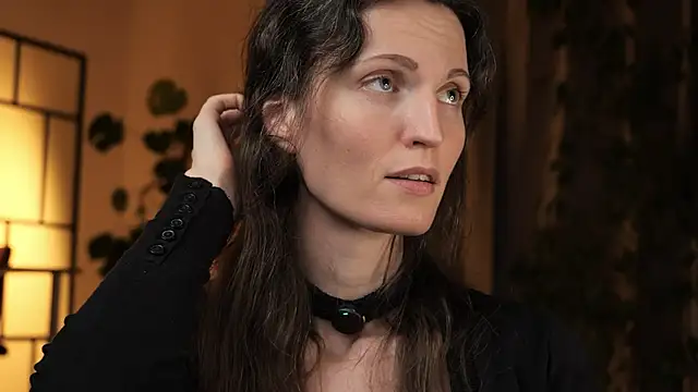 yulladao online show from November 14, 6:00 pm