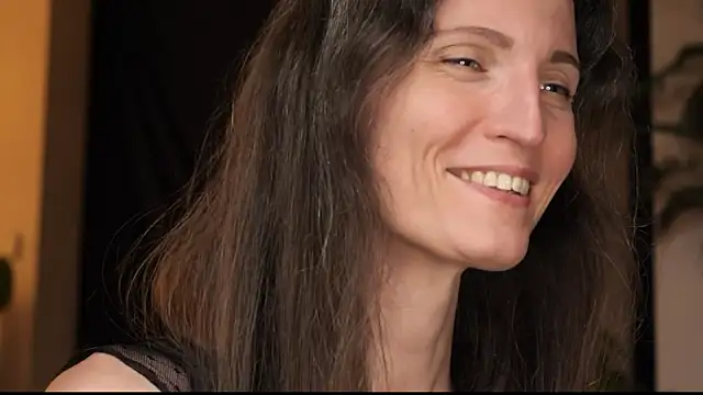 yulladao online show from October 4, 6:53 pm