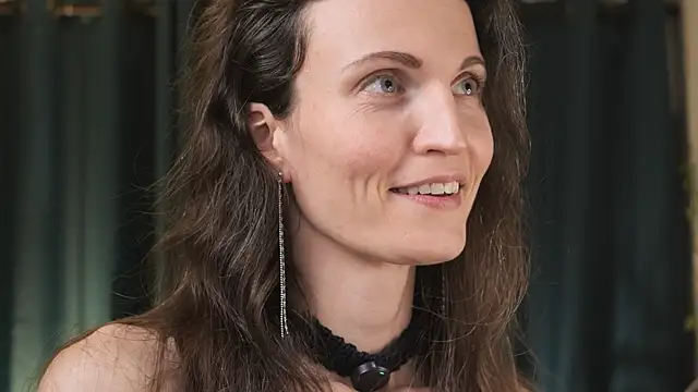 yulladao online show from April 18, 4:09 pm