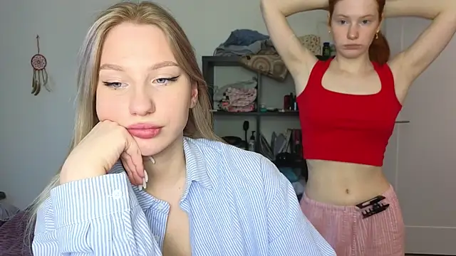 Snapshot of MiaKeler chatting on March 12, 3:18 pm MiaKeler online show from March 12, 3:18 pm