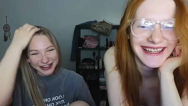 Snapshot of MiaKeler chatting on March 13, 5:39 pm MiaKeler online show from March 13, 5:39 pm