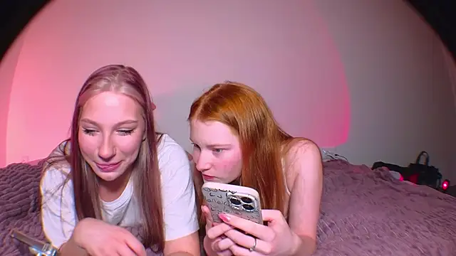 Snapshot of MiaKeler chatting on December 14, 8:51 pm MiaKeler online show from December 14, 8:51 pm