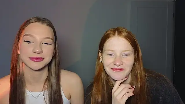 Snapshot of MiaKeler chatting on February 6, 6:24 pm MiaKeler online show from February 6, 6:24 pm