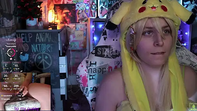 ShiroiFubuki online show from March 4, 7:01 pm