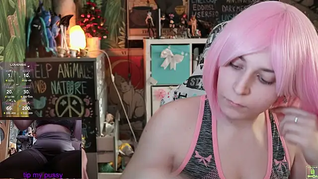 ShiroiFubuki online show from March 17, 12:57 pm