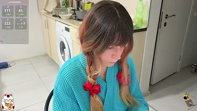 ShiroiFubuki online show from December 2, 6:53 pm