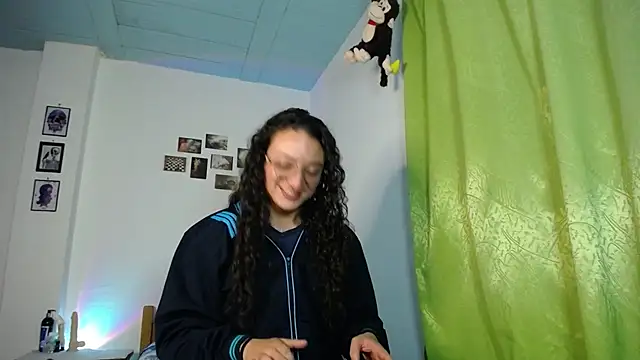 monkeywillwhite online show from November 3, 12:05 am