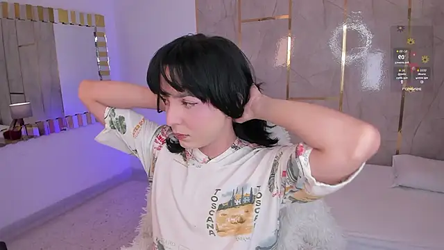 Jiggly   online show from March 28, 5:30 am