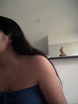 Lia flowers online show from October 25, 10:10 pm