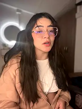 Lia flowers online show from October 28, 12:33 am