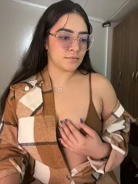 Lia flowers online show from November 22, 1:15 am