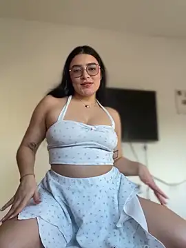 Lia flowers online show from February 15, 10:21 pm