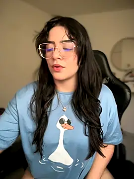 Lia flowers online show from October 26, 8:20 pm