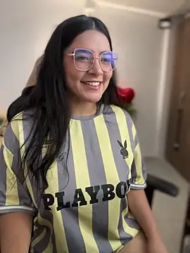 Lia flowers online show from March 1, 9:04 pm