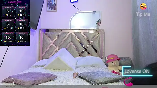 Mariana collins99 online show from November 4, 3:32 am