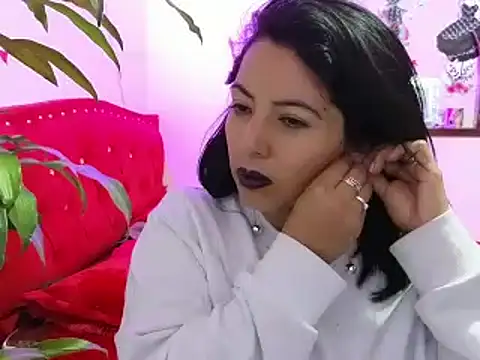 Snapshot of Mariana_collins99 chatting on March 12, 12:04 pm Mariana collins99 online show from March 12, 12:04 pm