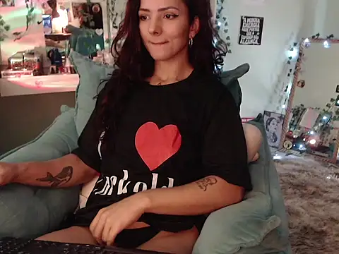 Snapshot of BeellyDance chatting on September 24, 3:40 pm BeellyDance online show from September 24, 3:40 pm