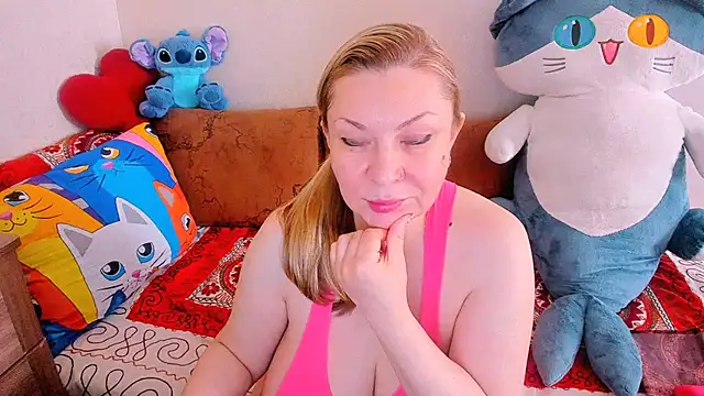 Snapshot of KerryBlareX chatting on April 23, 11:16 am KerryBlareX online show from April 23, 11:16 am