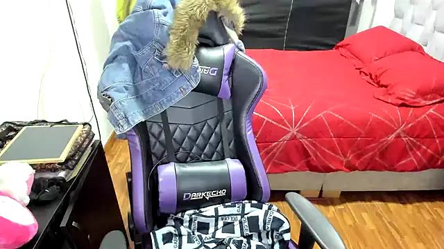 LuisaReyes 2911 online show from November 8, 2:15 am