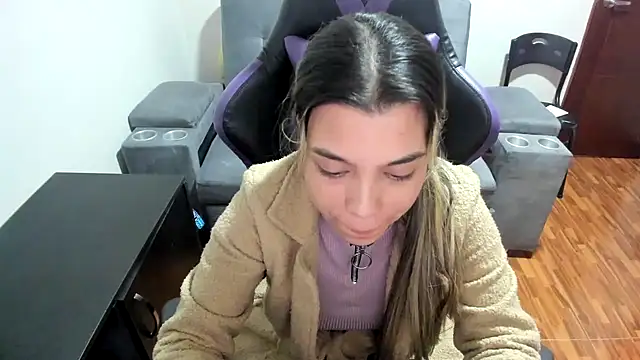 LuisaReyes 2911 online show from March 3, 2:33 am