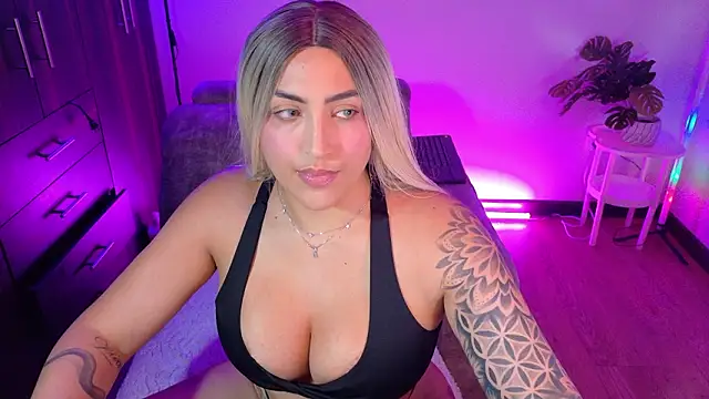 a belladanger online show from March 20, 2:01 am