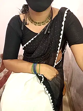 Mallu-Gayathri Arun online show from September 21, 6:40 am