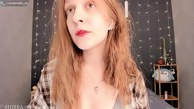 SolarAlice online show from December 15, 6:26 pm