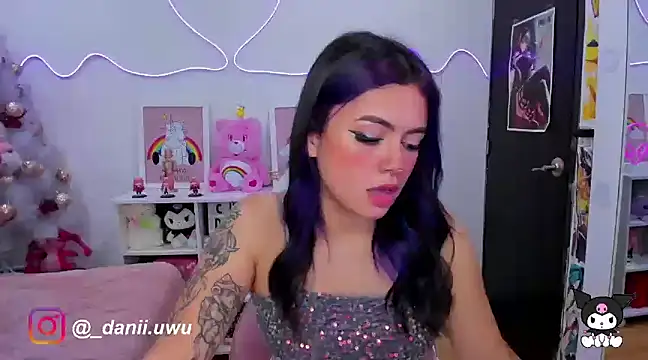 CuteDani  online show from December 9, 10:22 am