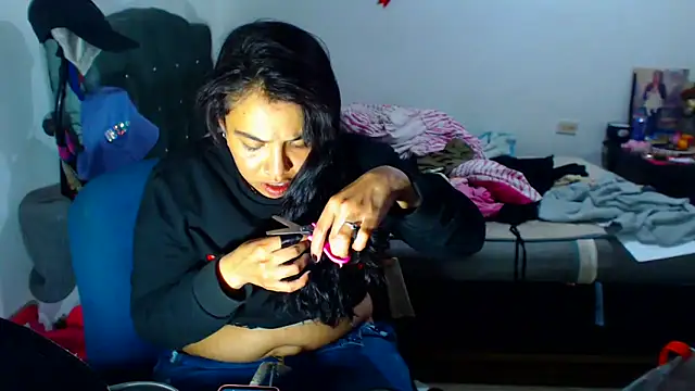 Snapshot of AmaraRoberts420 chatting on September 23, 3:13 am AmaraRoberts420 online show from September 23, 3:13 am