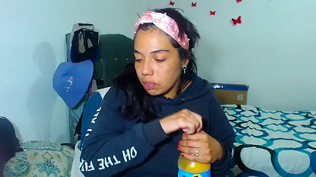 Snapshot of AmaraRoberts420 chatting on November 23, 6:51 pm AmaraRoberts420 online show from November 23, 6:51 pm