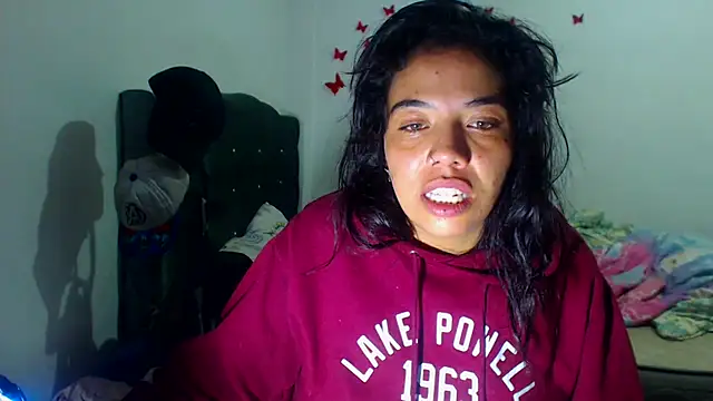 Snapshot of AmaraRoberts420 chatting on December 1, 6:09 pm AmaraRoberts420 online show from December 1, 6:09 pm