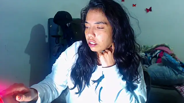 Snapshot of AmaraRoberts420 chatting on November 27, 1:50 am AmaraRoberts420 online show from November 27, 1:50 am