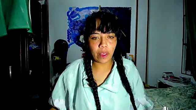 AmaraRoberts420 online show from May 14, 1:57 am
