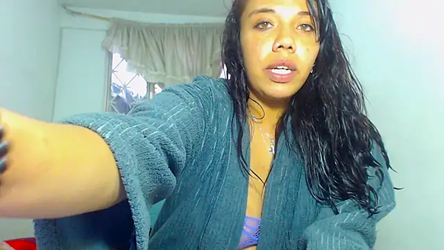 Snapshot of AmaraRoberts420 chatting on March 15, 9:38 pm AmaraRoberts420 online show from March 15, 9:38 pm