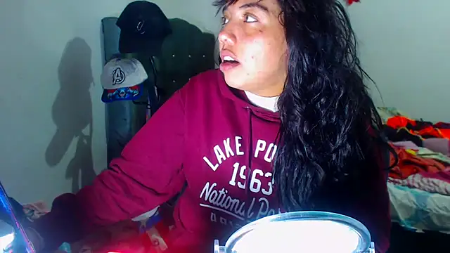 Snapshot of AmaraRoberts420 chatting on November 29, 7:36 pm AmaraRoberts420 online show from November 29, 7:36 pm