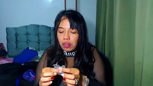 AmaraRoberts420 online show from February 24, 11:16 pm