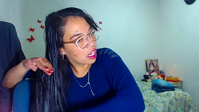 Snapshot of AmaraRoberts420 chatting on November 12, 3:10 am AmaraRoberts420 online show from November 12, 3:10 am