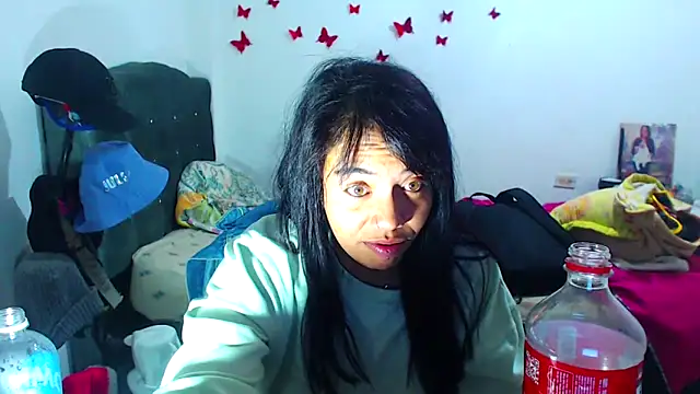 Snapshot of AmaraRoberts420 chatting on September 15, 12:22 am AmaraRoberts420 online show from September 15, 12:22 am