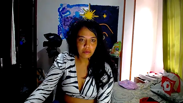 AmaraRoberts420 online show from May 23, 2:38 pm