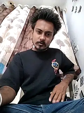 Snapshot of Instant_charger@xh chatting on April 13, 6:17 am Instant chargerxh online show from April 13, 6:17 am