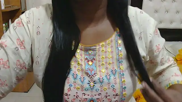 Snapshot of esita_1212 chatting on October 23, 1:15 am esita 1212 online show from October 23, 1:15 am