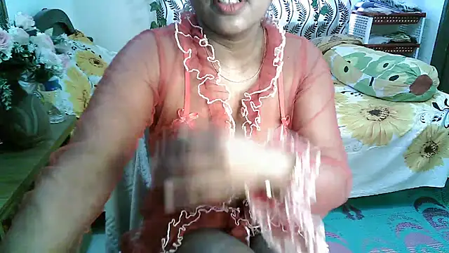 Snapshot of esita_1212 chatting on March 23, 6:05 am esita 1212 online show from March 23, 6:05 am