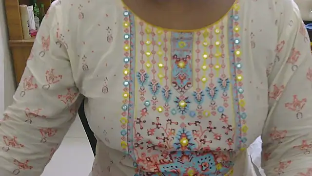 esita 1212 online show from May 19, 2:02 pm