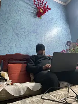 Snapshot of Dick_6inches chatting on December 15, 3:07 pm Dick 6inches online show from December 15, 3:07 pm