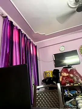 Snapshot of Dick_6inches chatting on November 8, 9:02 am Dick 6inches online show from November 8, 9:02 am