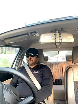 Snapshot of Dick_6inches chatting on November 3, 3:12 am Dick 6inches online show from November 3, 3:12 am