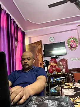 Snapshot of Dick_6inches chatting on November 15, 9:24 am Dick 6inches online show from November 15, 9:24 am